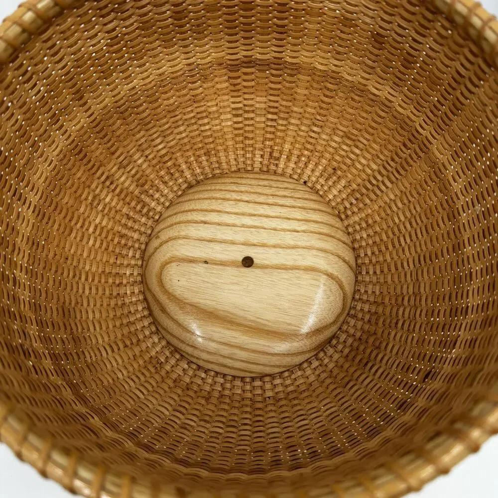 Museum Quality Nantucket Lightship Basket With Needlepoint Cushion White Ash